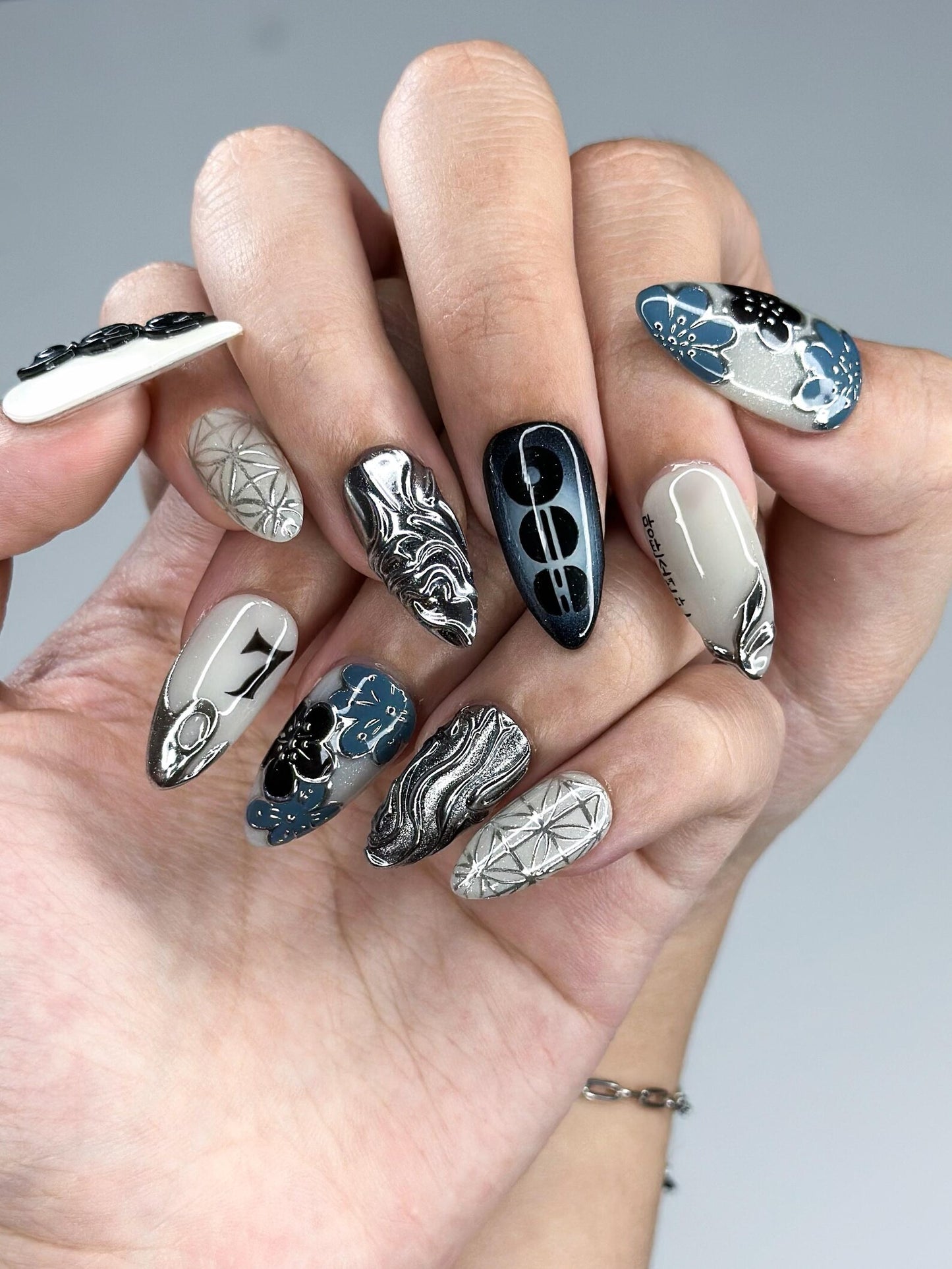 BTS Press On Nails V8